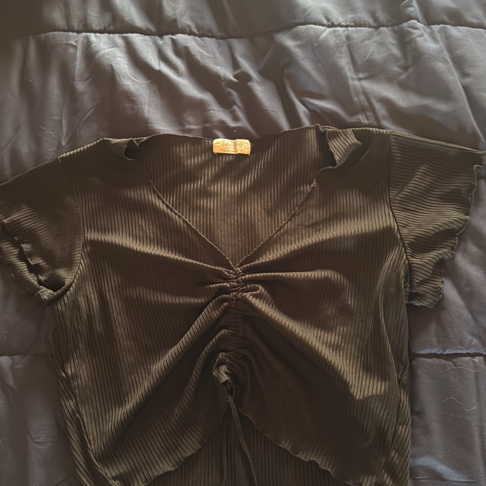 Chic Black Ruched Crop Top